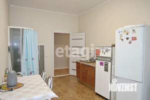 Дом 700м², 3-этажный, участок 15 сот.