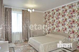 Дом 700м², 3-этажный, участок 15 сот.