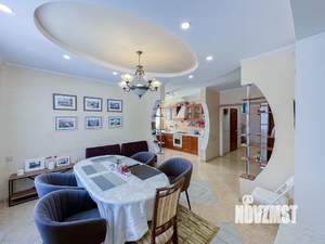 Коттедж 320м², 3-этажный, участок 5 сот.