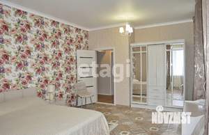 Дом 700м², 3-этажный, участок 15 сот.