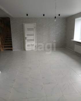 Дом 276м², 2-этажный, участок 7 сот.