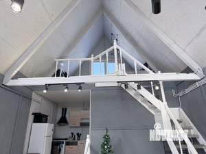 Дом 168м&sup2;, 2-этажный, посуточно, 