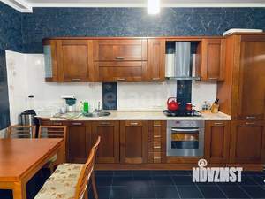 Дом 150м², 2-этажный, на длительный срок, 