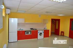 Дом 250м&sup2;, 2-этажный, на длительный срок, 