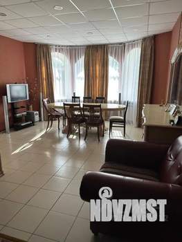 Дом 230м&sup2;, 2-этажный, посуточно, 