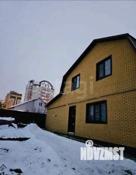 Дом 215м&sup2;, 2-этажный, участок 6 сот.  