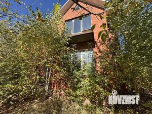 Дом 265м², 2-этажный, участок 15 сот.  