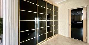 Дом 334м&sup2;, 3-этажный, участок 6 сот.  