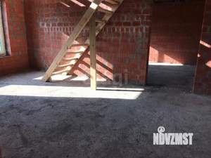 Дом 120м², 2-этажный, участок 8 сот.  
