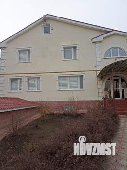 Коттедж 412м&sup2;, 3-этажный, участок 30 сот.  