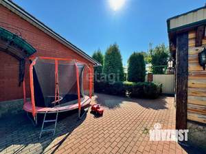 Дом 240м&sup2;, 2-этажный, участок 11 сот.  