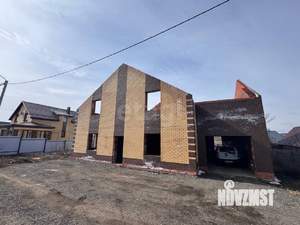 Дом 240м&sup2;, 2-этажный, участок 9 сот.  