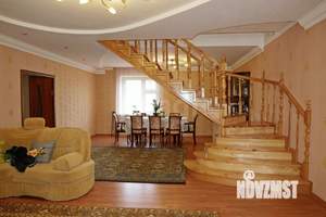 Дом 170м&sup2;, 2-этажный, участок 6 сот.  