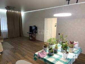 Дом 201м&sup2;, 3-этажный, участок 15 сот.  