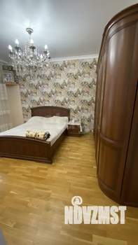 Дом 292м², 2-этажный, участок 8 сот.  