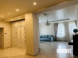 Дом 192м², 3-этажный, участок 20 сот.  