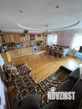 Коттедж 221м&sup2;, 2-этажный, участок 15 сот.  