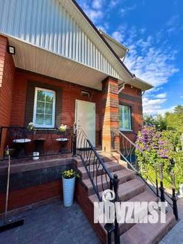 Дом 144м&sup2;, 2-этажный, участок 11 сот.  