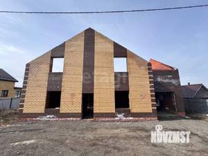 Дом 240м&sup2;, 2-этажный, участок 9 сот.  