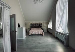 Дом 292м², 3-этажный, участок 20 сот.  