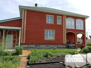 Коттедж 230м², 2-этажный, участок 15 сот.  