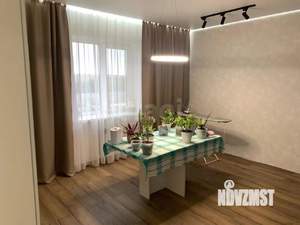 Дом 201м&sup2;, 3-этажный, участок 15 сот.  