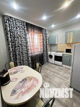 1-к квартира, посуточно, 43м2, 1/1 этаж