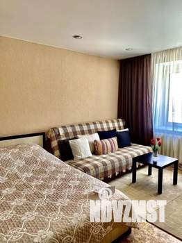 1-к квартира, посуточно, 40м2, 3/5 этаж