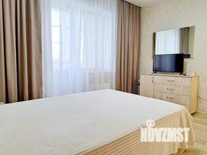 Студия квартира, посуточно, 30м2, 1/9 этаж