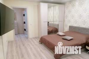 1-к квартира, посуточно, 47м2, 3/9 этаж