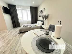 Студия квартира, посуточно, 31м2, 1/9 этаж