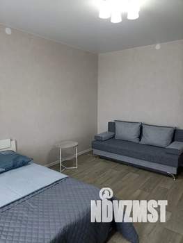 1-к квартира, посуточно, 42м2, 1/16 этаж