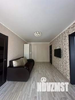 2-к квартира, посуточно, 37м2, 2/2 этаж