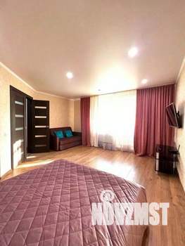 1-к квартира, посуточно, 43м2, 1/1 этаж