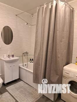 Студия квартира, посуточно, 35м2, 14/14 этаж