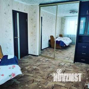 1-к квартира, посуточно, 32м2, 3/5 этаж