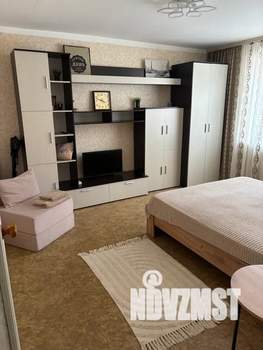 1-к квартира, посуточно, 40м2, 5/10 этаж