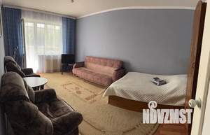 1-к квартира, посуточно, 32м2, 3/10 этаж