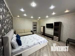 1-к квартира, посуточно, 42м2, 6/10 этаж