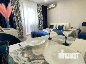 Студия квартира, посуточно, 33м2, 5/10 этаж