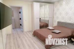 1-к квартира, посуточно, 47м2, 3/9 этаж