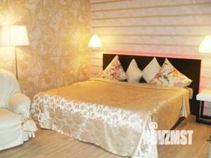 Студия квартира, посуточно, 38м2, 1/4 этаж