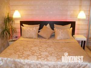 Студия квартира, посуточно, 38м2, 1/4 этаж