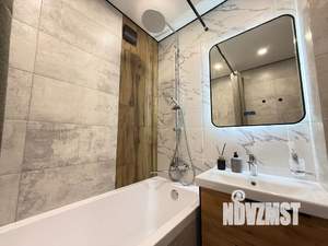 1-к квартира, посуточно, 42м2, 5/10 этаж