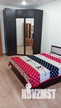 1-к квартира, посуточно, 43м2, 11/16 этаж