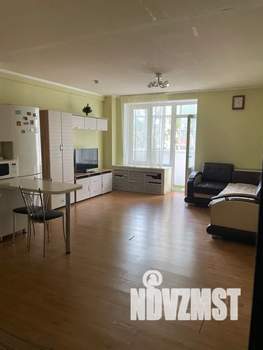 Студия квартира, посуточно, 35м2, 2/12 этаж