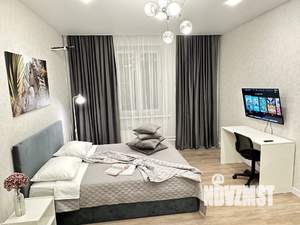 1-к квартира, посуточно, 44м2, 11/16 этаж