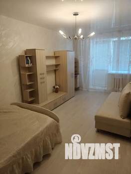 1-к квартира, посуточно, 42м2, 6/10 этаж