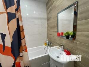 Студия квартира, посуточно, 35м2, 8/10 этаж