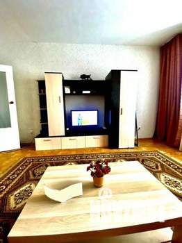 2-к квартира, посуточно, 72м2, 1/1 этаж